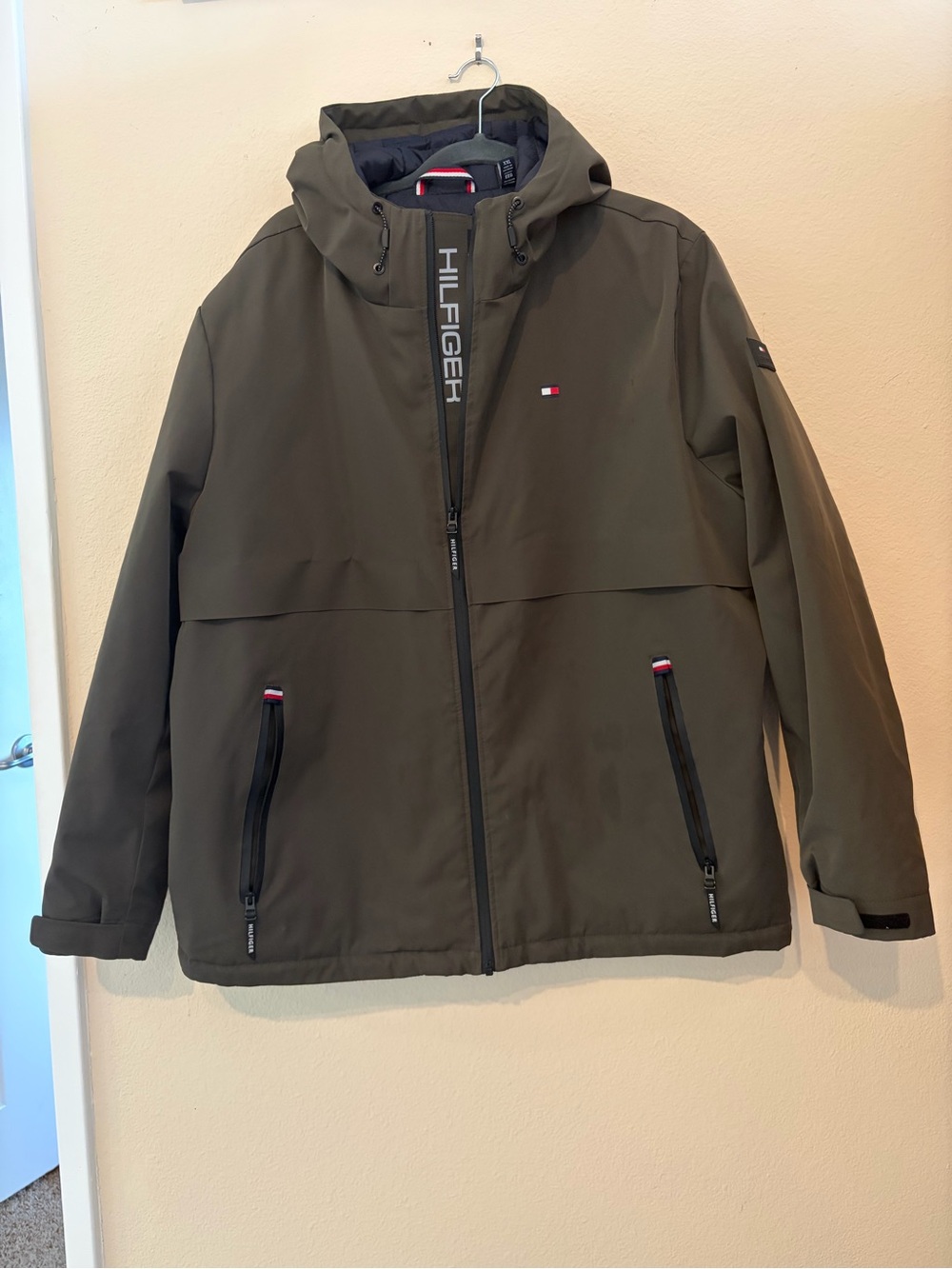 Tommy Hilfiger Men's Hooded Raincoat - Olive Green